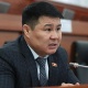 "Эмдөөнү премьер-министр, министр, депутаттардан баштайлы" дейт депутат Тазабек Икрамов