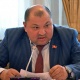 Депутат Рыспаев эмгекчилердин укугун коргой турган кесиптик бирликте ички жаңжал курчуп кеткенин айтты