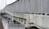 Мас абалында болгон. Баткенде көпүрөдөн кулаган жаран куткарылды