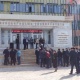 ОшТУнун жамааты жаңы дайындала турчу ректорду кабыл албай кетирип жиберишти