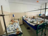 "Жааган окто кимиси биринчи баштаганын билбей калдым" дейт чек арада жаракат алган тургун