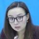 Депутат Мамашова: "Конституцияга кол коюу аземине бардык өкмөт мүчөлөрү келип, бүгүн чек ара маселесин талкуулаганга эч ким келе албайбы?"