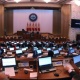 Парламент комитетинде жаңы орто мөөнөттүү тарифтик саясатынын долбоору жөнүндө энергетика министрлигинин маалыматы угулат