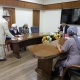 Камчыбек Ташиев УКМКнын алдына чыккан митингчилерди кабыл алды