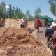 Ноокатта 25 жылдык бүтүрүүчүлөр каза болгон классташынын үй-бүлөсүнө үй салып беришүүдө