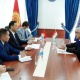 Тышкы иштер министри Руслан Казакбаев Тажикстандын Кыргыз өлкөсүндөгү элчисин кабыл алды. Эмне маселе талкууланды?