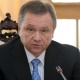 Мурдагы депутат Исхак Пирматов жана мурдагы премьер-министр Игорь Чудинов УКМКда сурак берүүдө
