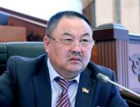 Экс-депутат Талант Узакбаев кармалды