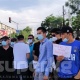 Орхан Инандынын дайынсыз болушу: Бишкектеги Түркиянын элчилигинин алдында митинг өтүүдө