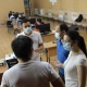 Коронавирус: Бишкек шаарынын вице-мэри шаардагы эмдөө пункттарын текшерди