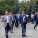 Жогорку Кеңештин депутаттары Ак Үйдөн чыгып автобустарга түшүп "Ала-Арча" резиденциясына кетишти