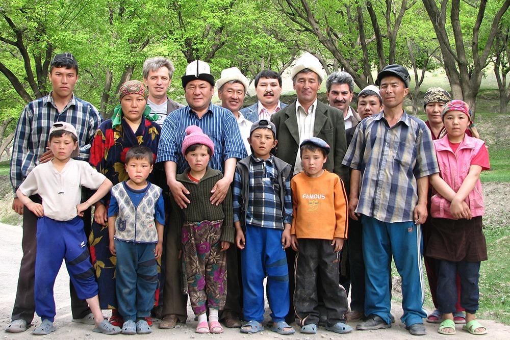 Жергиликтүүлөр менен жолугушуулардын бири, 2007-жыл