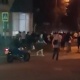 "20 жаштагы уулум бейкүнөө эле абакта отурат" дейт Москвадагы мигранттардын массалык мушташындагы жабырлануучунун апасы