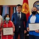 "Токио-2020": Паралимпиада оюндарына катыша турган спортчу Хайитхон Хусан кызына акчалай сыйлык тапшырылды