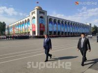 "Ала-Тоо" аянтына Роза Отунбаева, Сооронбай Жээнбеков келди
