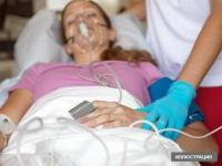 Ошто 5-кабаттан боюн таштаган окуучу кыздын абалы оор бойдон калууда